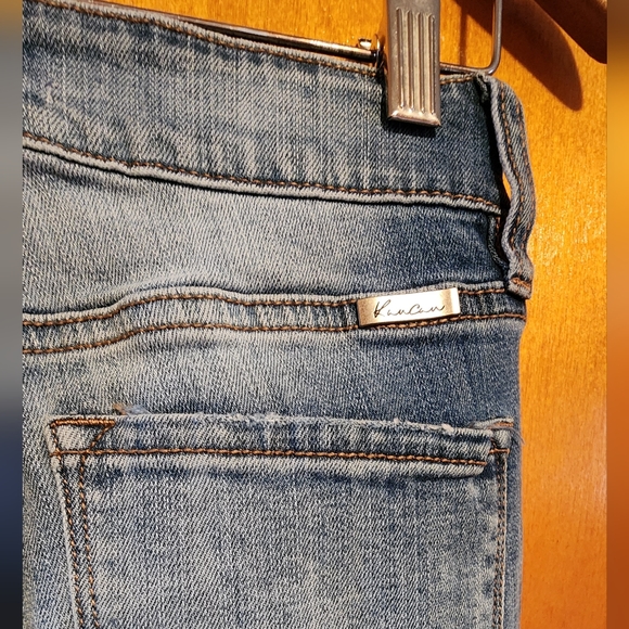 NWOT KanCan Distressed Sharkbite Skinny Jean - Picture 9 of 11